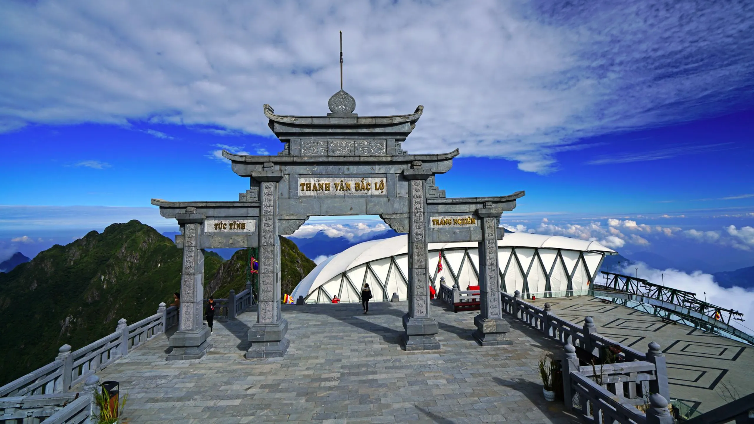 Lưu lại những khoảnh khắc đáng nhớ tại các tọa độ nổi tiếng ở Fansipan (Nguồn: sưu tầm)