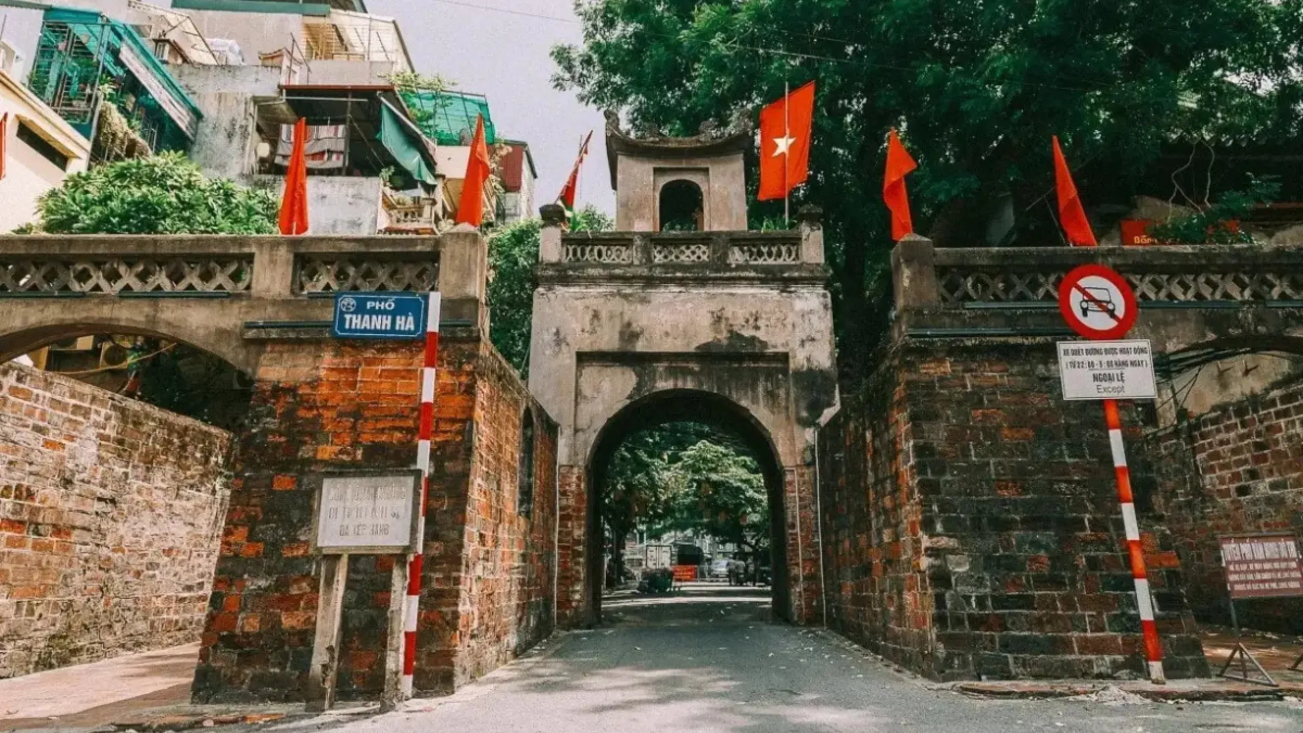 Ô Quan Chưởng mang dấu ấn lịch sử giữa lòng phố cổ (Nguồn: sưu tầm)