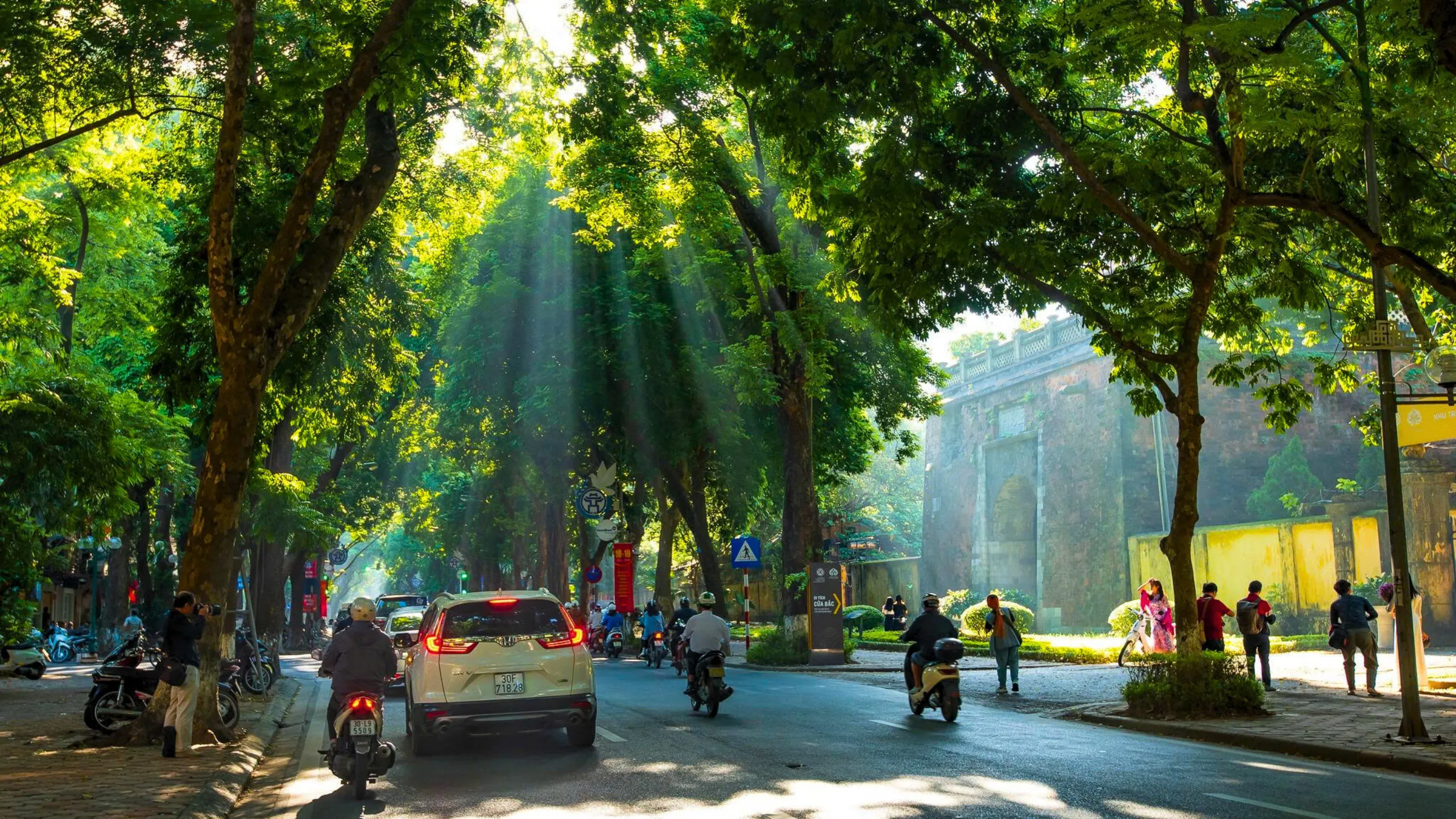 Con phố lãng mạn nhất Hà Nội vào mùa thu (Nguồn: sưu tầm)