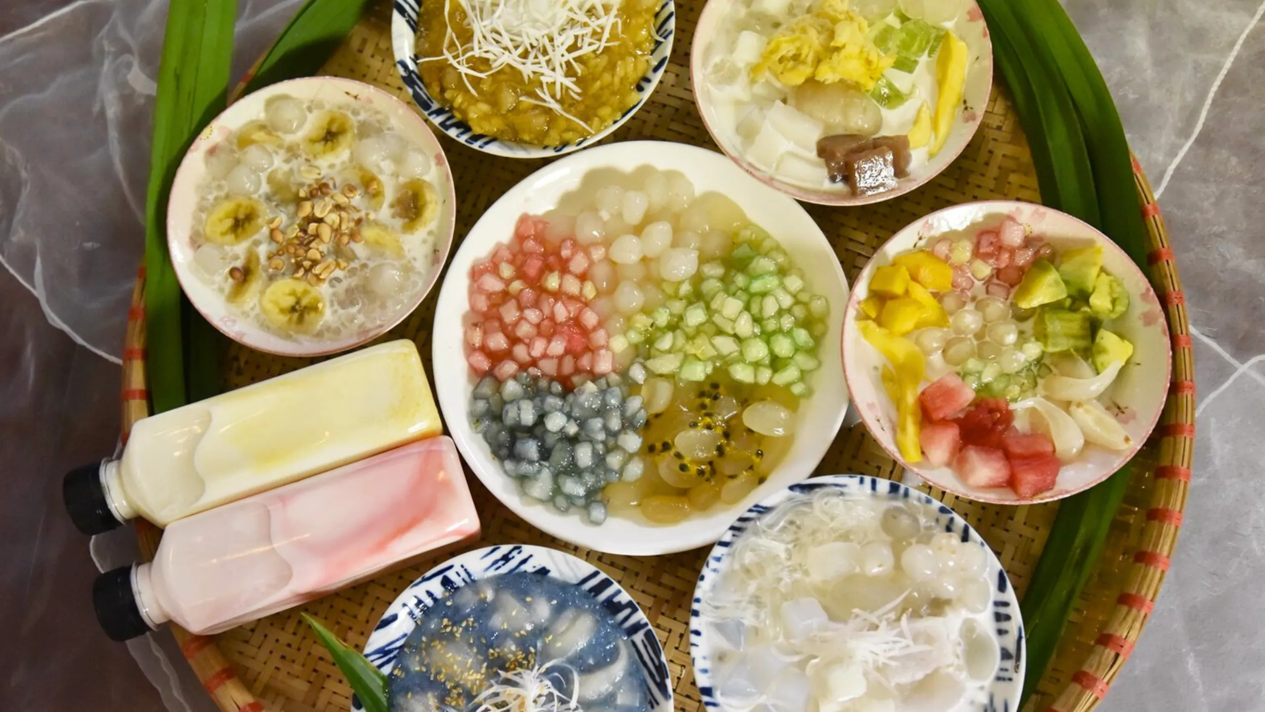 Giữa lòng di sản, những gánh chè ven đường là hồn cốt của vùng đất này (Nguồn: sưu tầm)