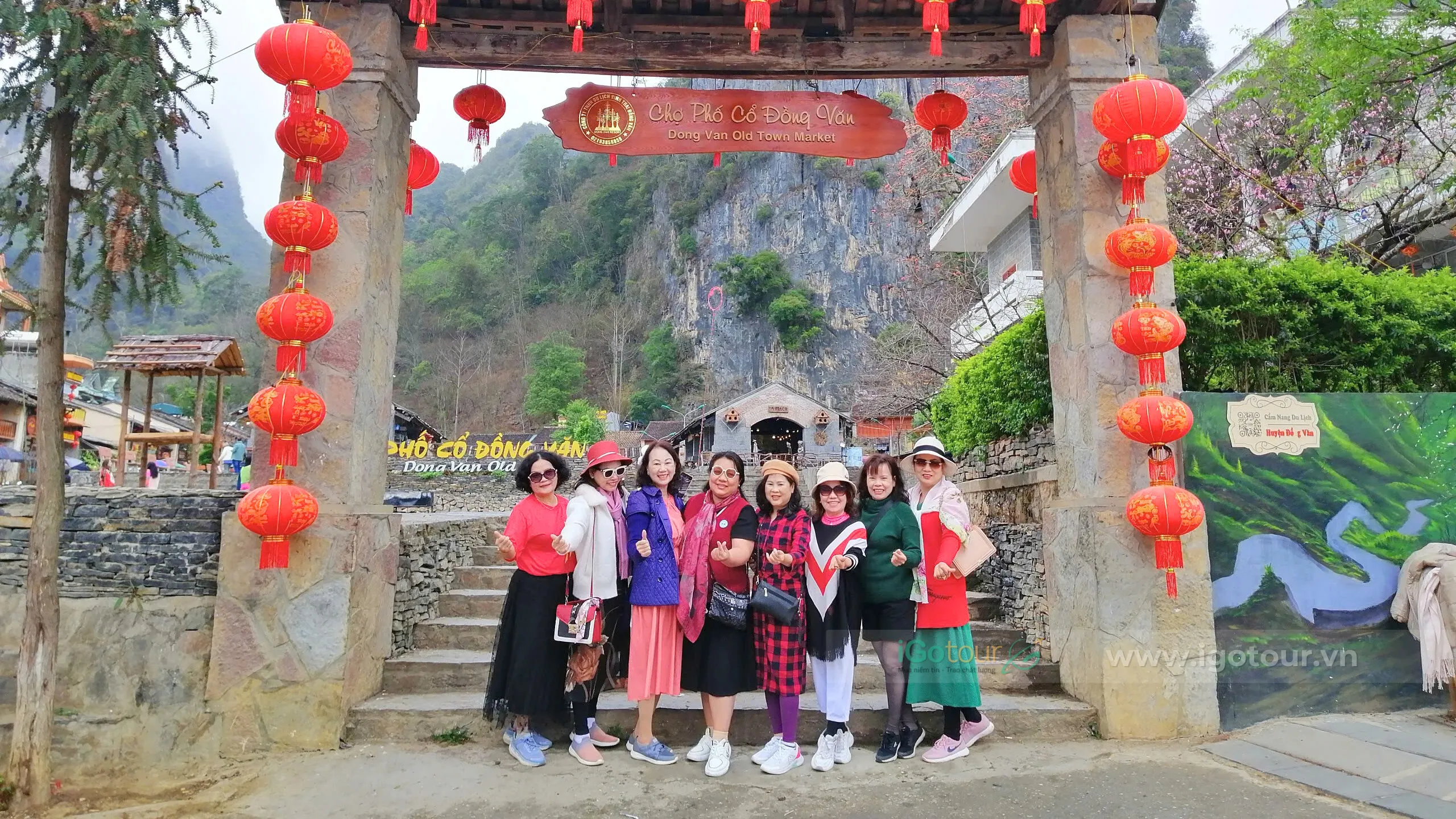 Miền đá nở hoa chào xuân bằng vẻ đẹp nguyên sơ của vùng cao Đông Bắc 