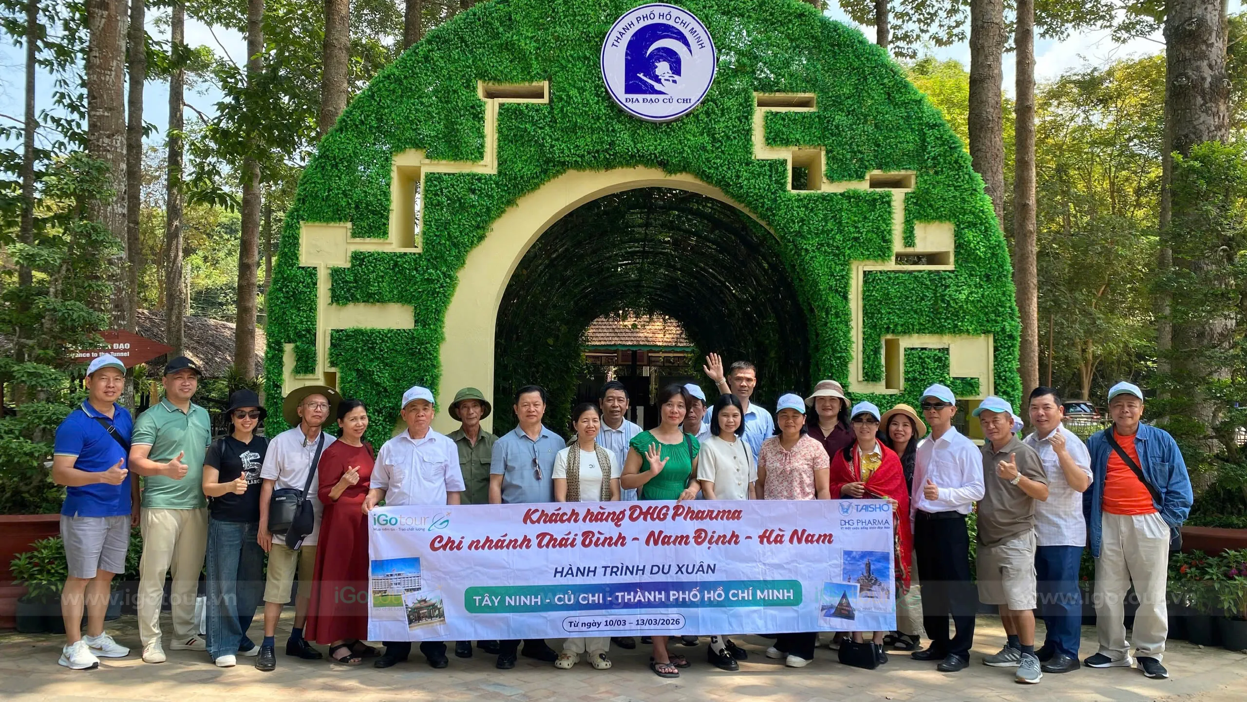 Tour tham quan Củ Chi - đất thép thành đồng kết hợp với Tây Ninh - Núi Bà Đen