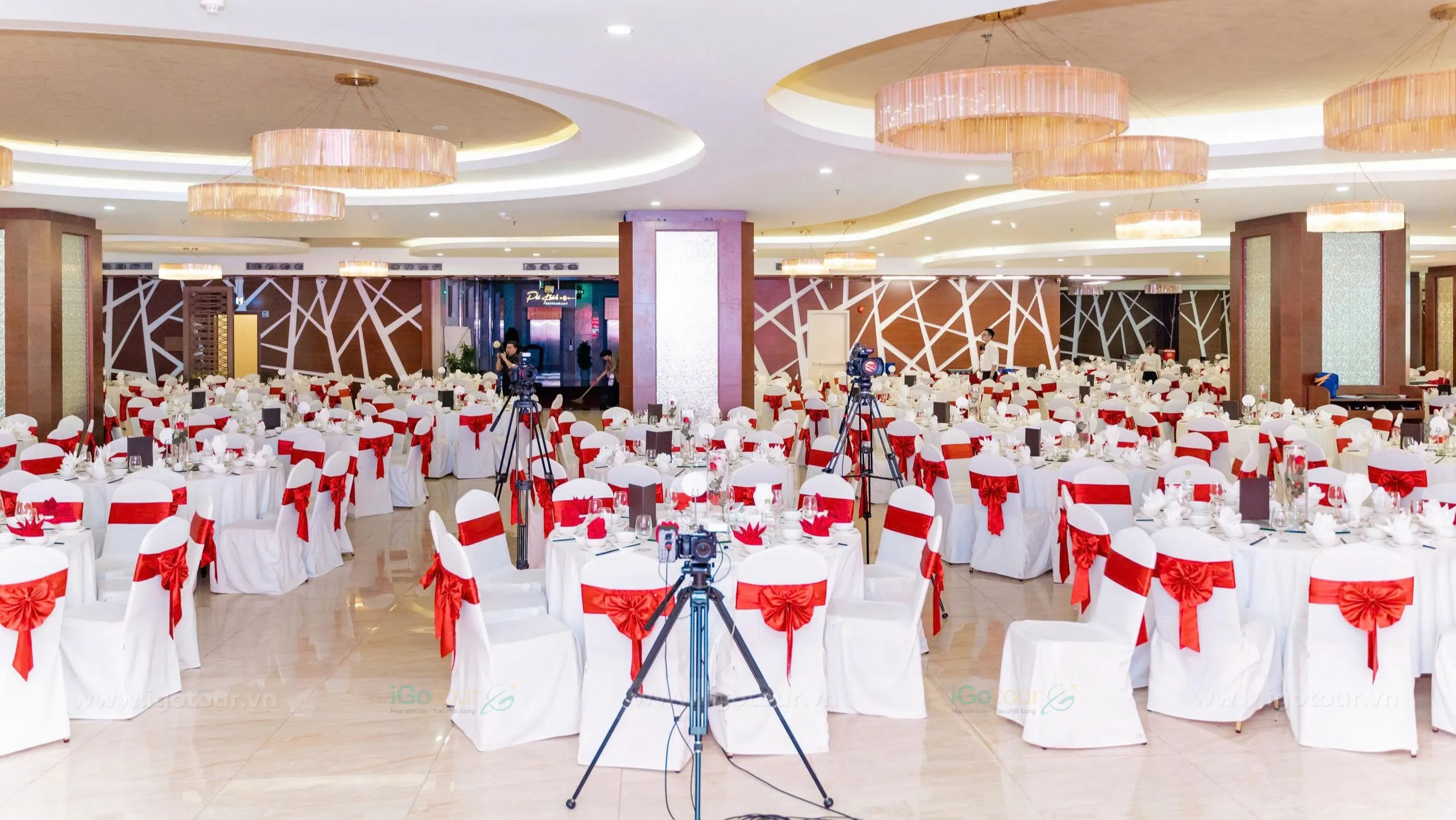 Không gian hội nghị sang trọng, hiện đại - nơi kết nối và lan tỏa giá trị cùng quý khách hàng